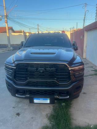 RAM 3500 6.7 I6 TURBO DIESEL LARAMIE NIGHT EDITION CD 4X4 AUTOMÁTICO RAM 3500 6.7 I6 TURBO DIESEL LARAMIE NIGHT EDITION CD 4X4 AUTOMÁTICO